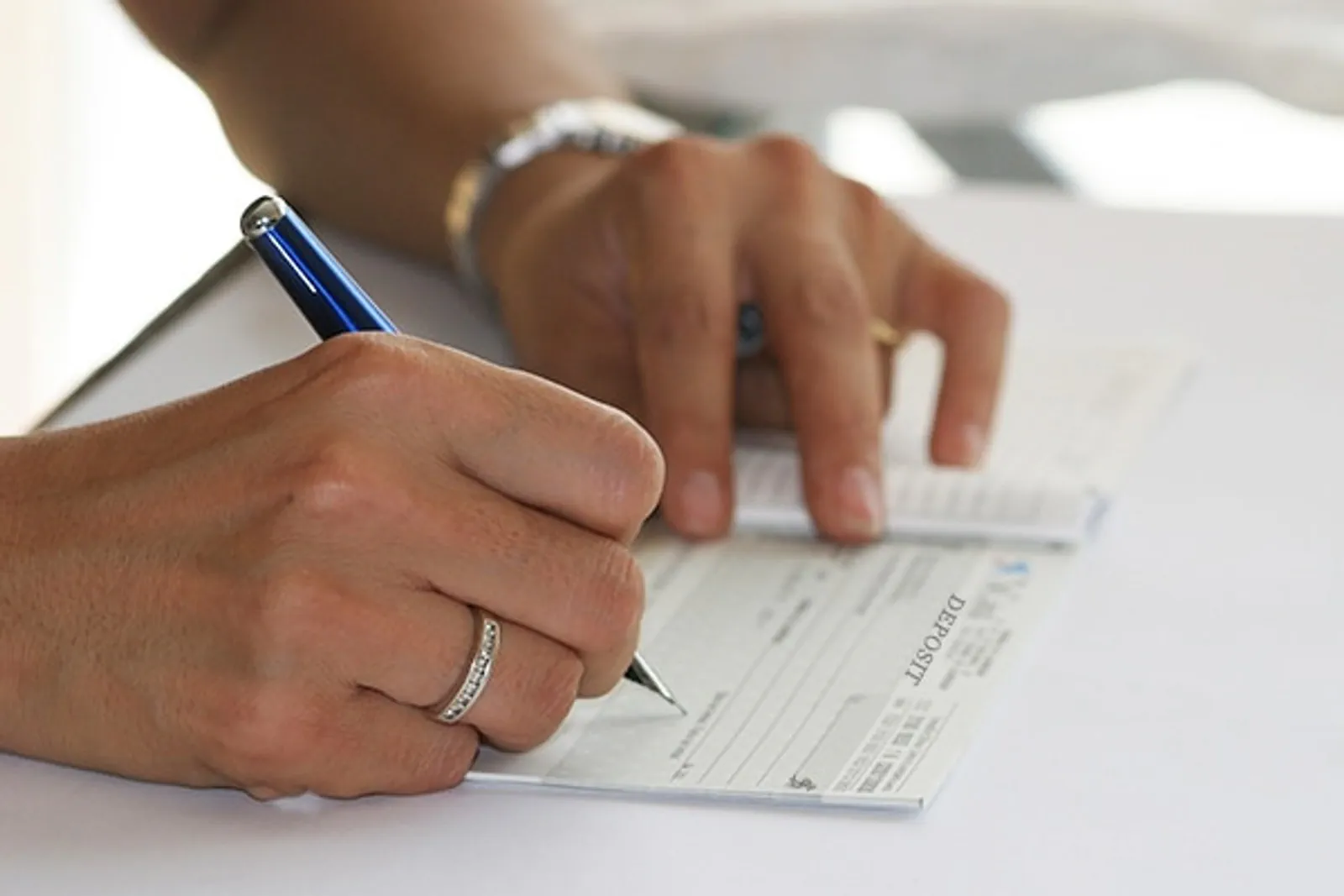 Moving company deposits – what to know and what to expect