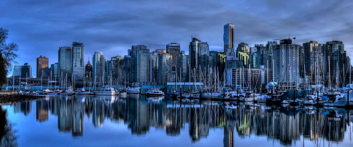 Moving to Canada From the U.S.: Cost, Requirements, Checklist & Shipping Options